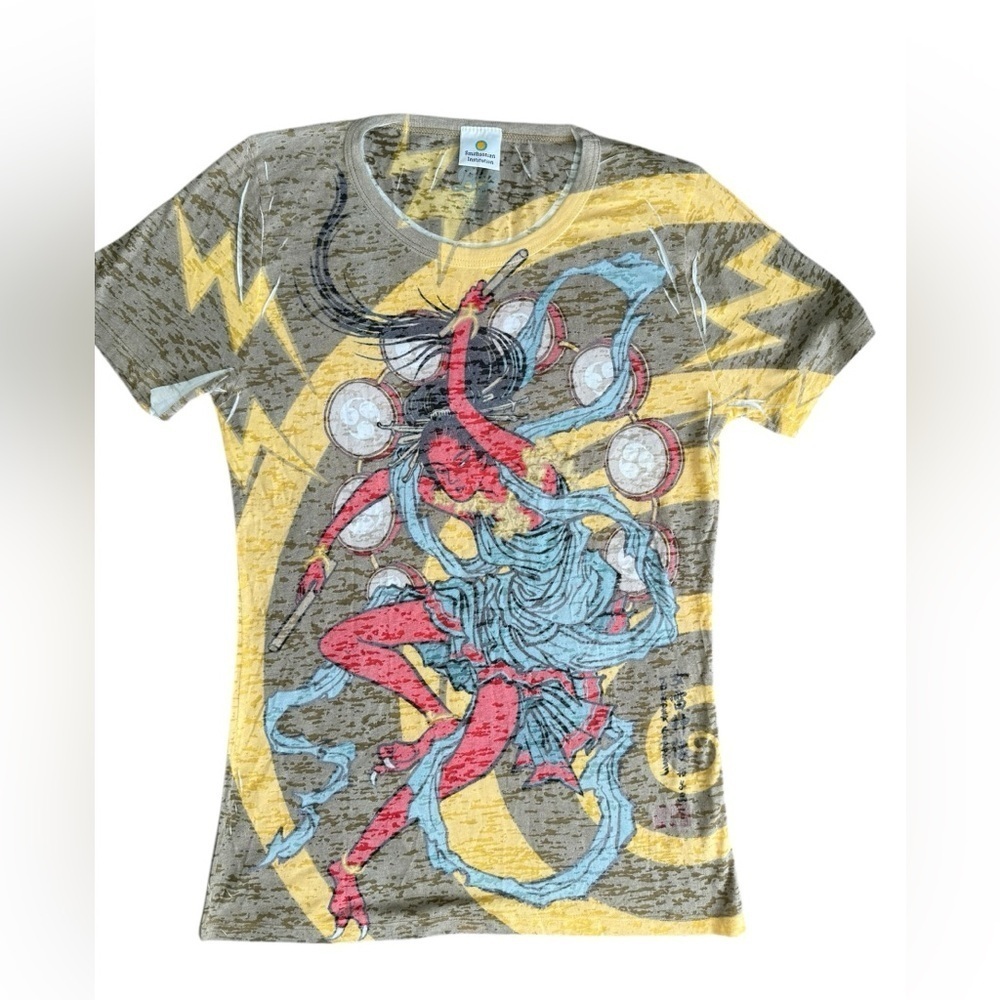 Smithsonian Institution t short size small